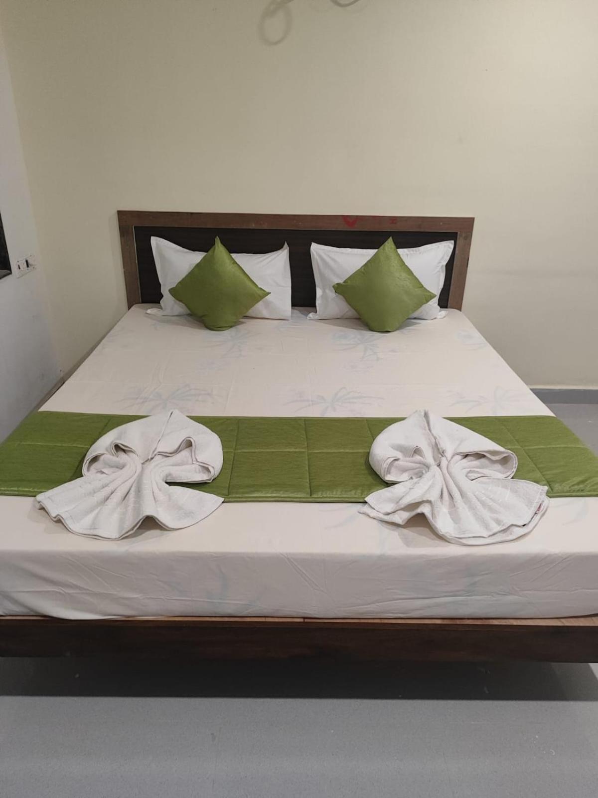 פונדיצ'רי Sea View Beach House מראה חיצוני תמונה